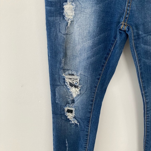 Celebrity Ace Stretch Ripped Jeans - Picture 2 of 6